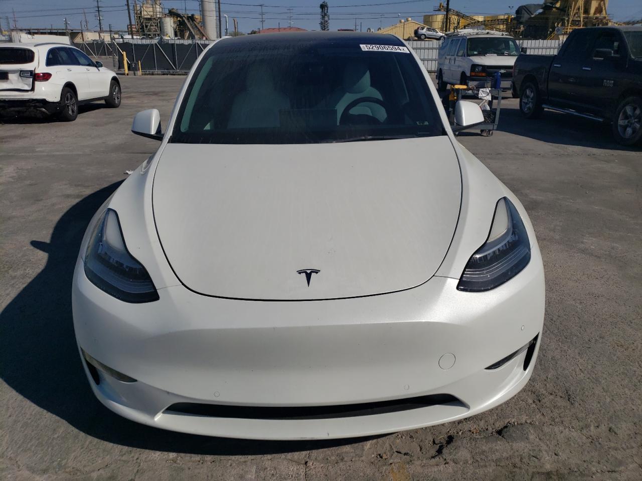 Photo 4 VIN: 7SAYGDEE4NF392020 - TESLA MODEL Y 