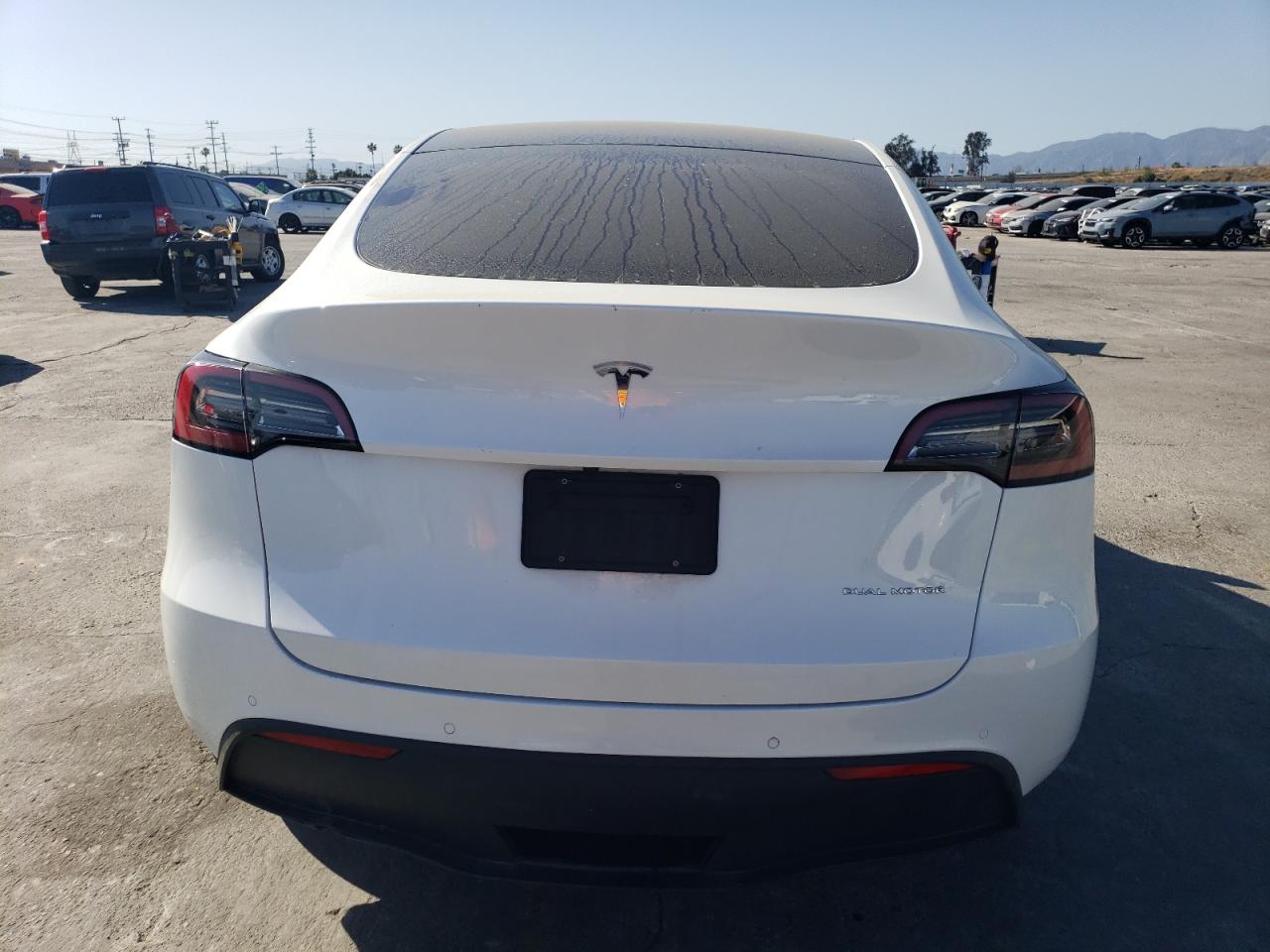 Photo 5 VIN: 7SAYGDEE4NF392020 - TESLA MODEL Y 