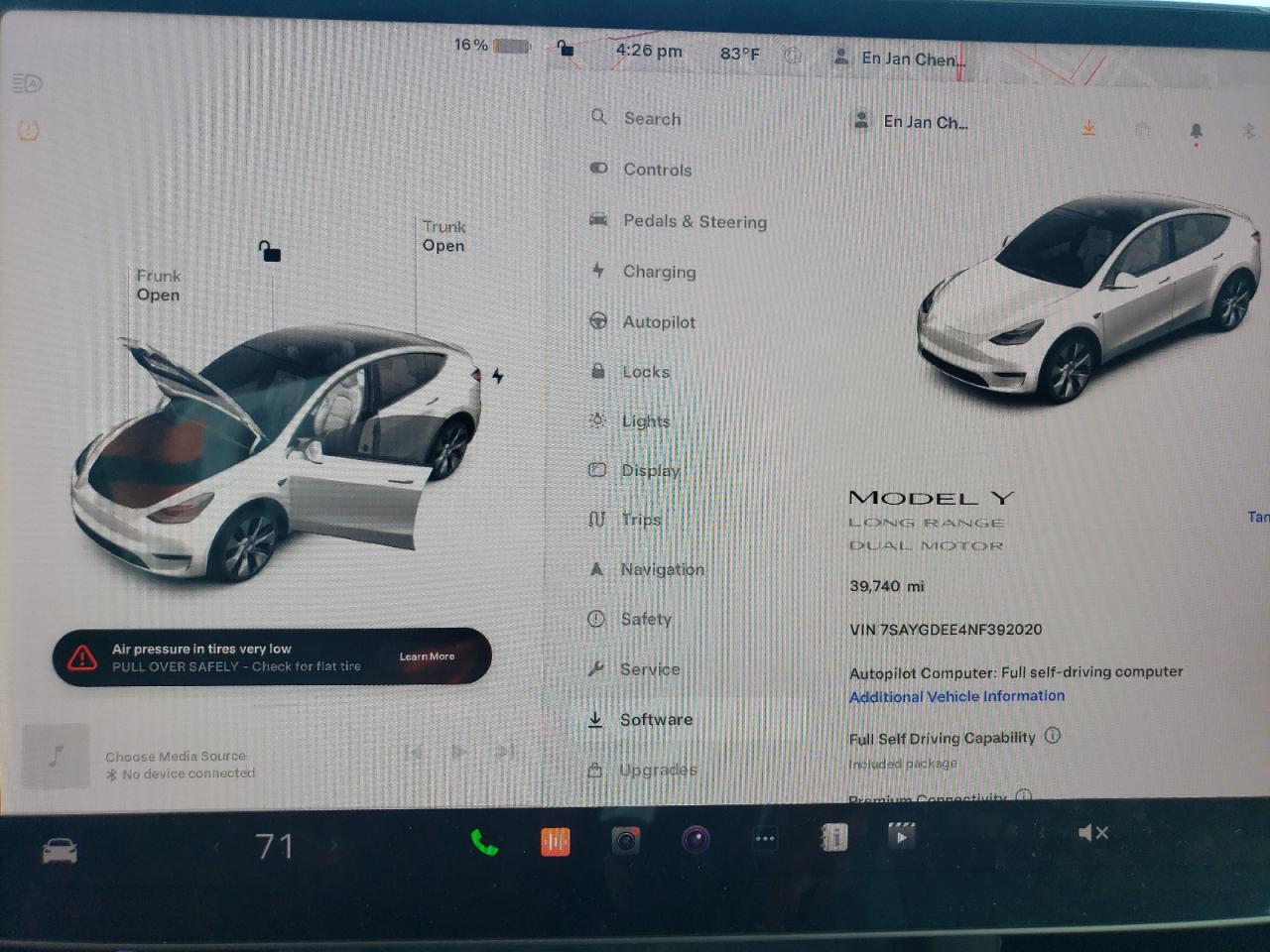 Photo 8 VIN: 7SAYGDEE4NF392020 - TESLA MODEL Y 