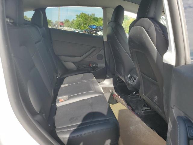 Photo 10 VIN: 7SAYGDEE4NF433939 - TESLA MODEL Y 