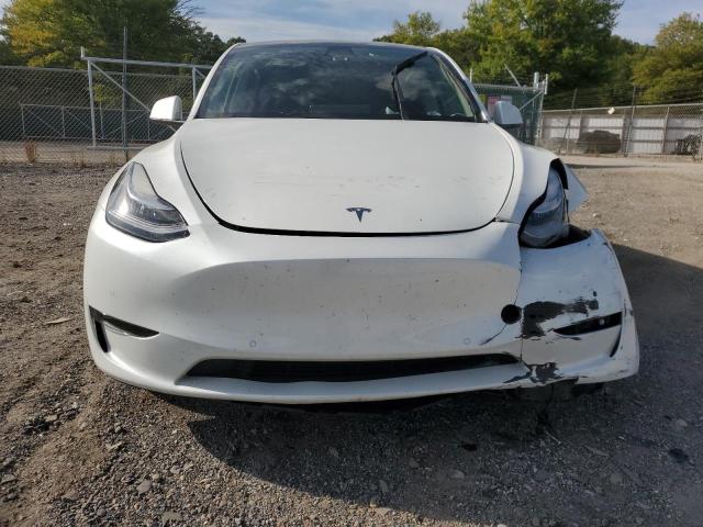 Photo 4 VIN: 7SAYGDEE4NF433939 - TESLA MODEL Y 