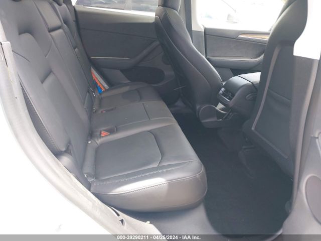 Photo 7 VIN: 7SAYGDEE4NF556883 - TESLA MODEL Y 