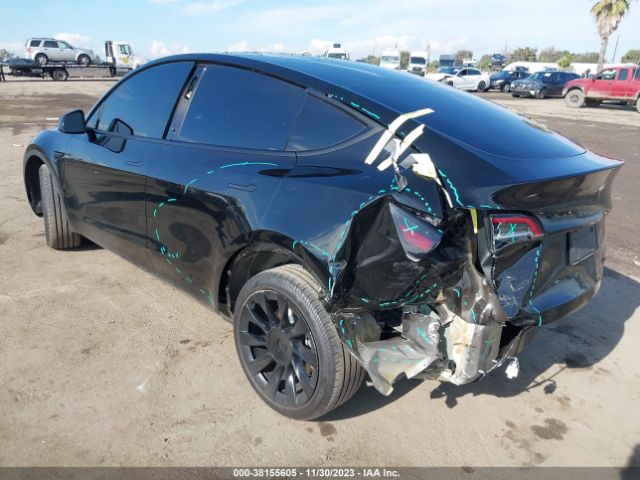 Photo 2 VIN: 7SAYGDEE4PA029345 - TESLA MODEL Y 