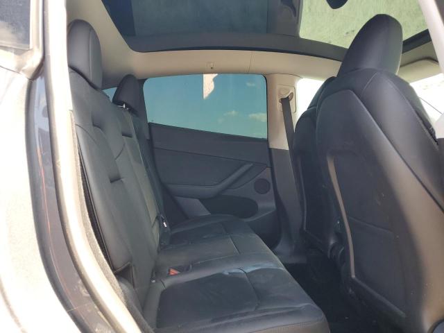 Photo 9 VIN: 7SAYGDEE4PA037770 - TESLA MODEL Y 