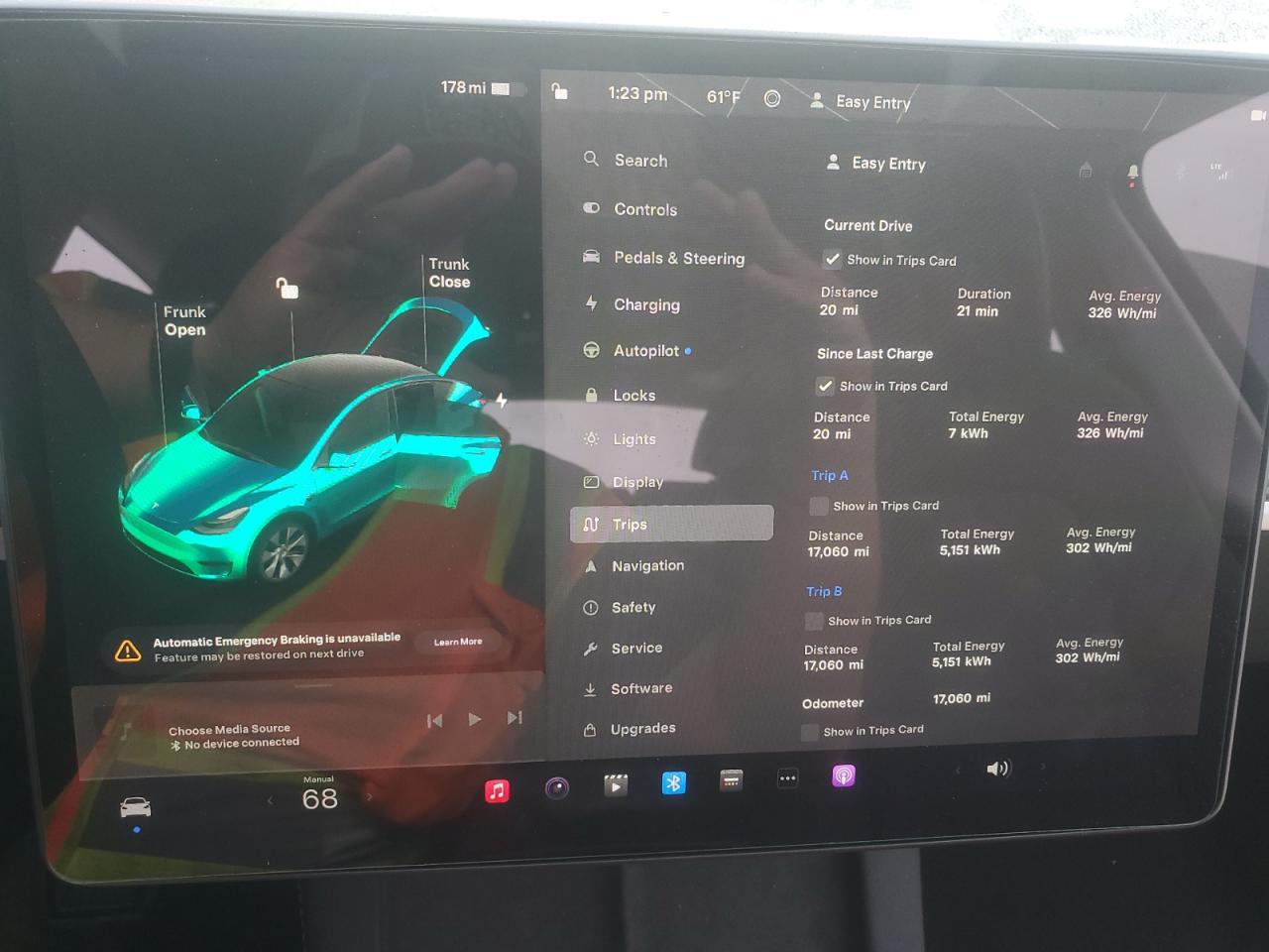 Photo 8 VIN: 7SAYGDEE4PA041852 - TESLA MODEL Y 