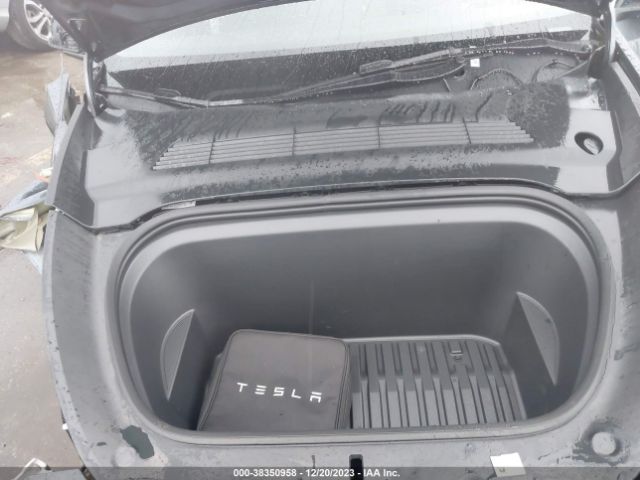 Photo 9 VIN: 7SAYGDEE4PA056884 - TESLA MODEL Y 