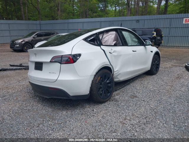 Photo 3 VIN: 7SAYGDEE4PA057212 - TESLA MODEL Y 