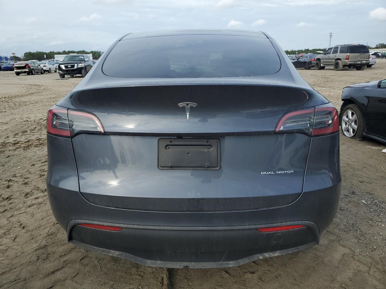 Photo 5 VIN: 7SAYGDEE4PA058599 - TESLA MODEL Y 