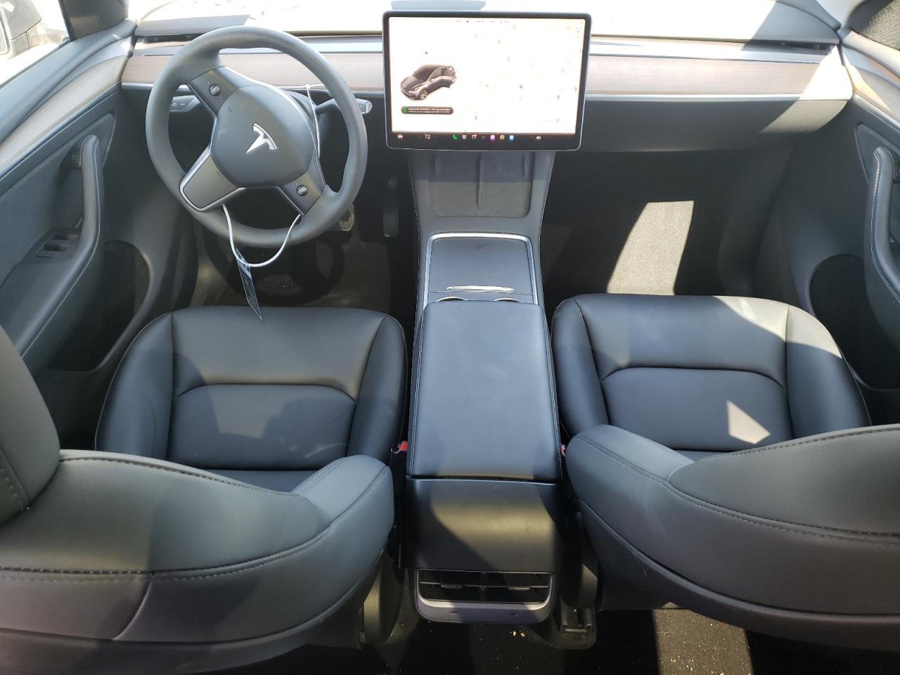 Photo 7 VIN: 7SAYGDEE4PA058599 - TESLA MODEL Y 