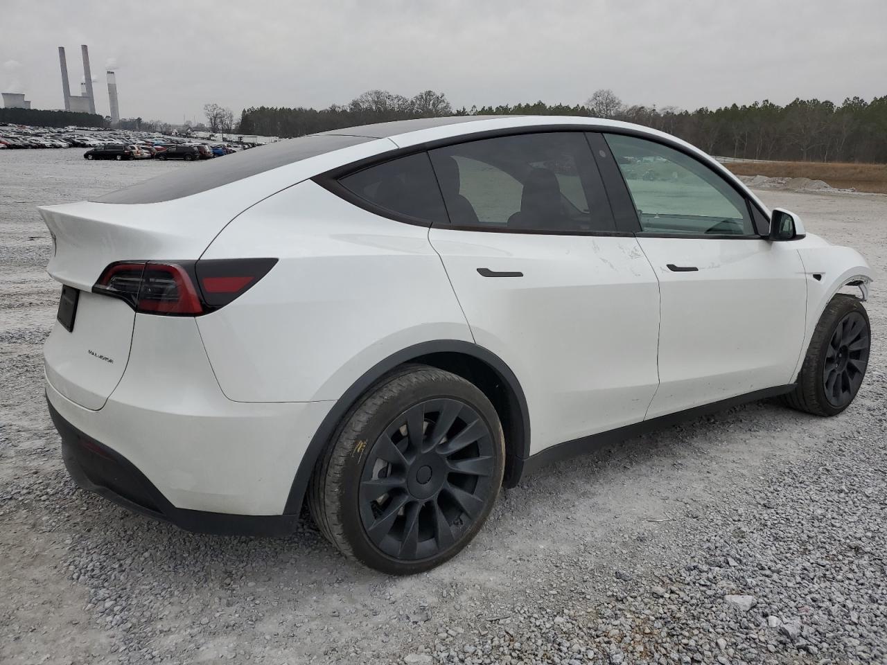 Photo 2 VIN: 7SAYGDEE4PA059512 - TESLA MODEL Y 