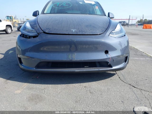 Photo 5 VIN: 7SAYGDEE4PA069327 - TESLA MODEL Y 