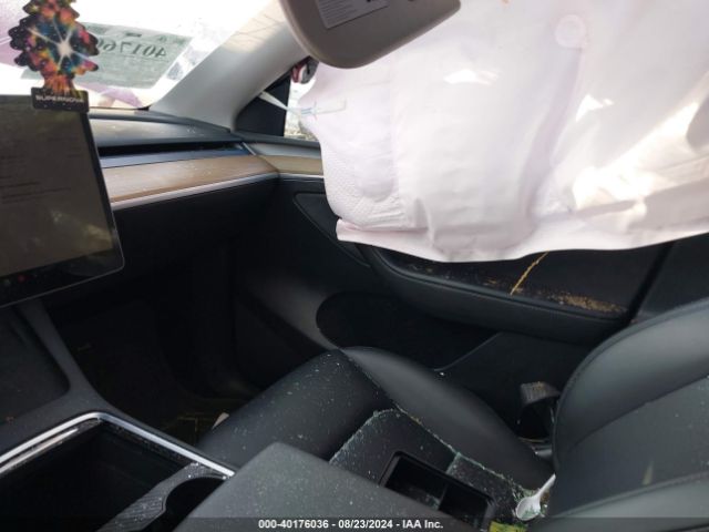 Photo 4 VIN: 7SAYGDEE4PA076309 - TESLA MODEL Y 