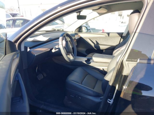 Photo 4 VIN: 7SAYGDEE4PA084524 - TESLA MODEL Y 