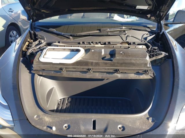 Photo 9 VIN: 7SAYGDEE4PA084524 - TESLA MODEL Y 