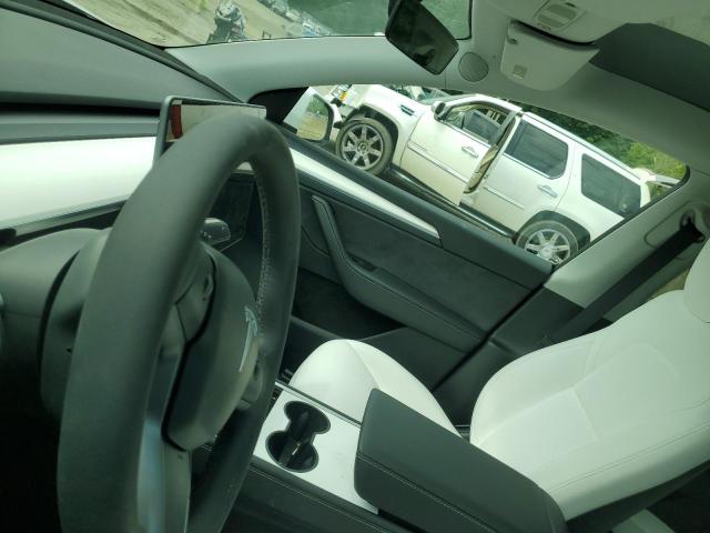 Photo 8 VIN: 7SAYGDEE4PA099864 - TESLA MODEL Y 