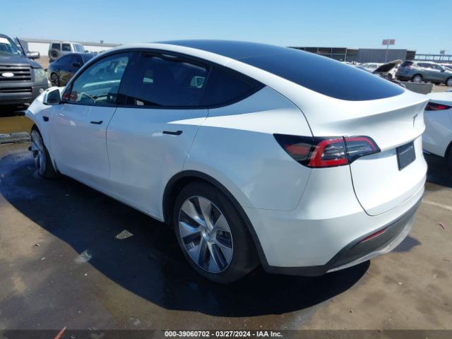 Photo 2 VIN: 7SAYGDEE4PA108062 - TESLA MODEL Y 