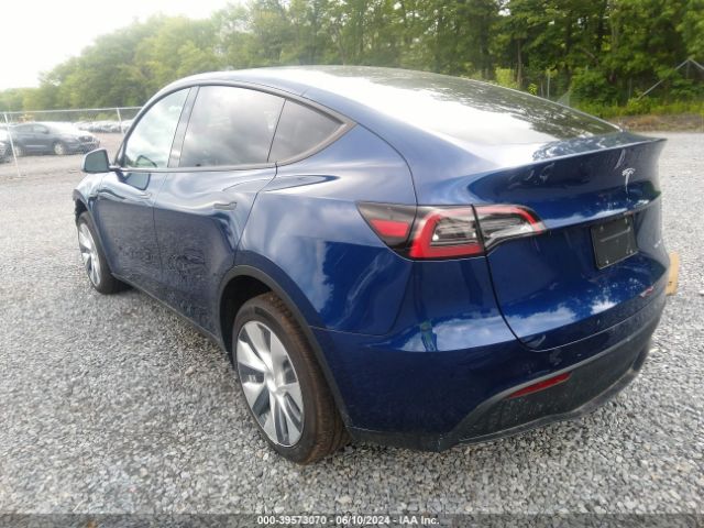 Photo 2 VIN: 7SAYGDEE4PA175986 - TESLA MODEL Y 