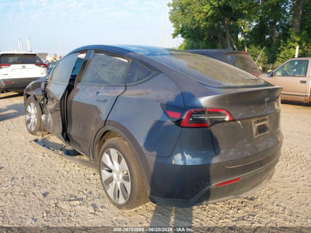 Photo 2 VIN: 7SAYGDEE4PA197423 - TESLA MODEL Y 