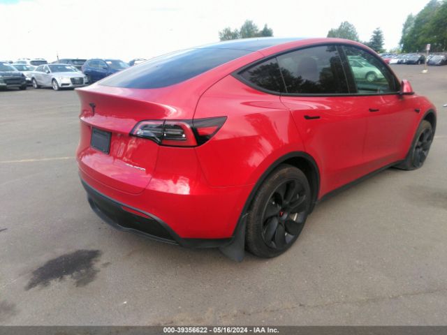 Photo 3 VIN: 7SAYGDEE4PF584279 - TESLA MODEL Y 