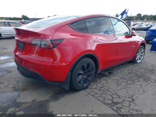 Photo 3 VIN: 7SAYGDEE4PF584279 - TESLA MODEL Y 