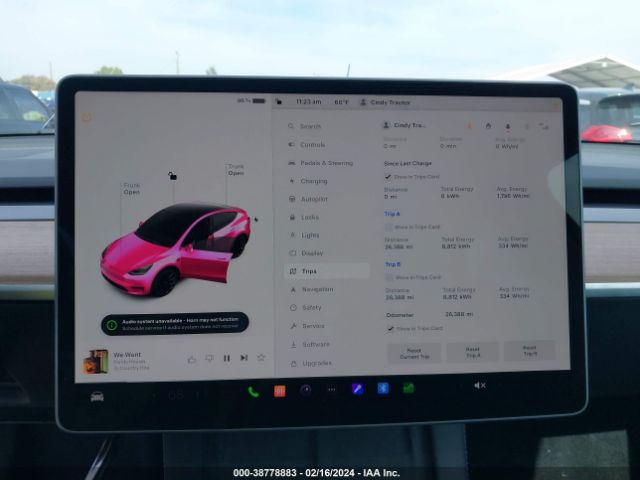 Photo 6 VIN: 7SAYGDEE4PF589420 - TESLA MODEL Y 