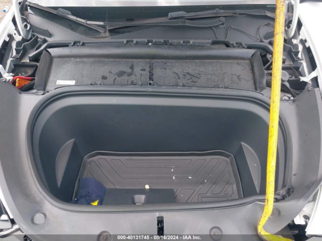 Photo 9 VIN: 7SAYGDEE4PF630063 - TESLA MODEL Y 