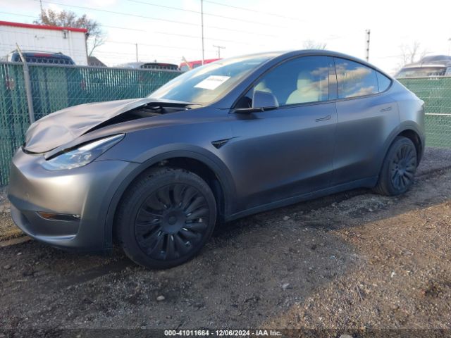 Photo 1 VIN: 7SAYGDEE4PF662883 - TESLA MODEL Y 