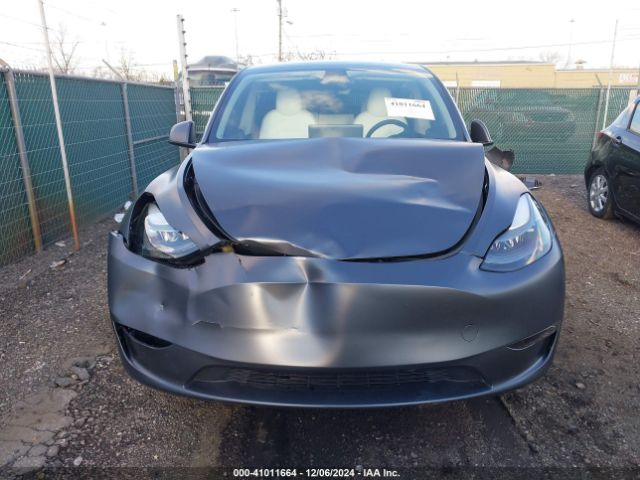 Photo 5 VIN: 7SAYGDEE4PF662883 - TESLA MODEL Y 