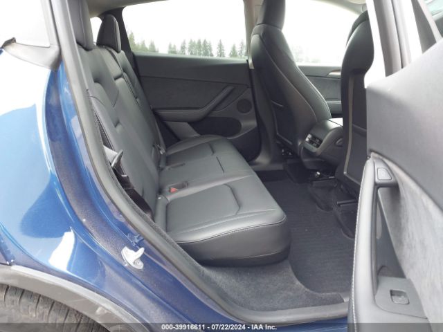 Photo 7 VIN: 7SAYGDEE4PF694376 - TESLA MODEL Y 