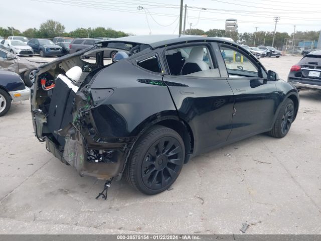 Photo 3 VIN: 7SAYGDEE4PF748842 - TESLA MODEL Y 