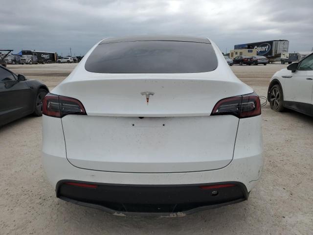 Photo 5 VIN: 7SAYGDEE4PF797023 - TESLA MODEL Y 