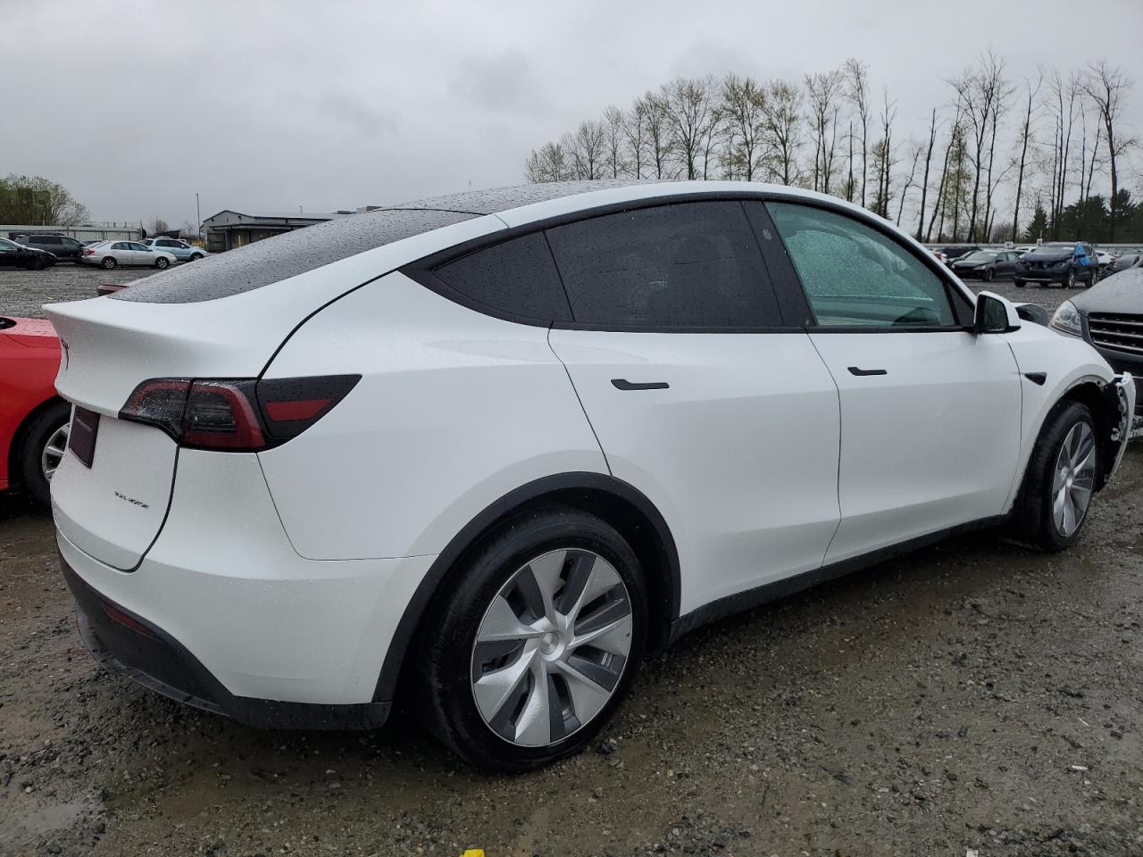 Photo 2 VIN: 7SAYGDEE4PF810322 - TESLA MODEL Y 