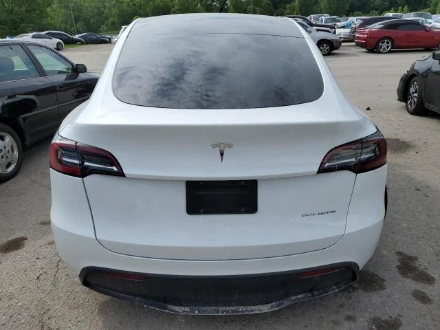 Photo 5 VIN: 7SAYGDEE4PF813141 - TESLA MODEL Y 