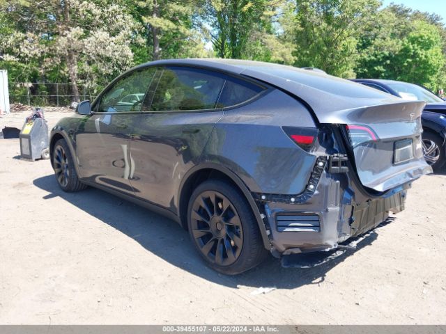 Photo 2 VIN: 7SAYGDEE4PF854949 - TESLA MODEL Y 