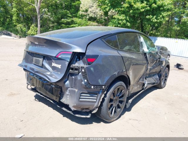 Photo 3 VIN: 7SAYGDEE4PF854949 - TESLA MODEL Y 