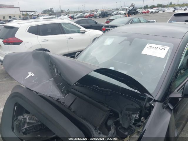 Photo 9 VIN: 7SAYGDEE4PF862405 - TESLA MODEL Y 