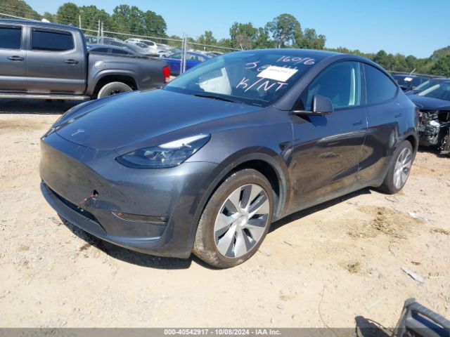 Photo 1 VIN: 7SAYGDEE4PF880614 - TESLA MODEL Y 