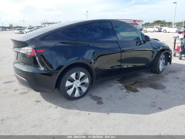 Photo 3 VIN: 7SAYGDEE4PF883996 - TESLA MODEL Y 