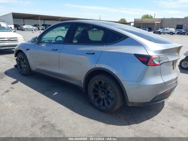 Photo 2 VIN: 7SAYGDEE4RA299825 - TESLA MODEL Y 