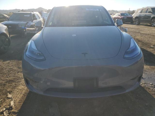 Photo 4 VIN: 7SAYGDEE4RF990565 - TESLA MODEL Y 