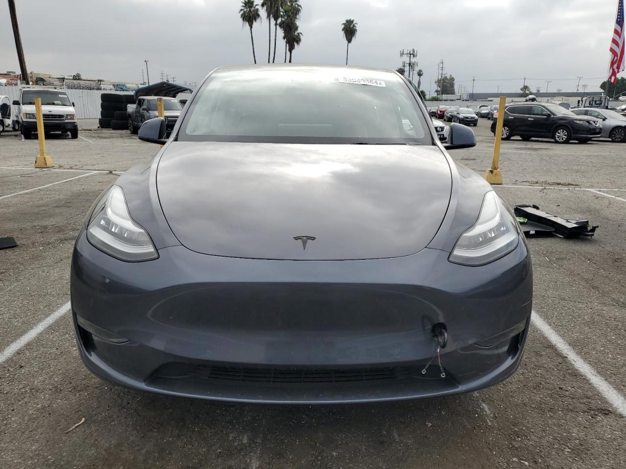 Photo 4 VIN: 7SAYGDEE5NF313549 - TESLA MODEL Y 