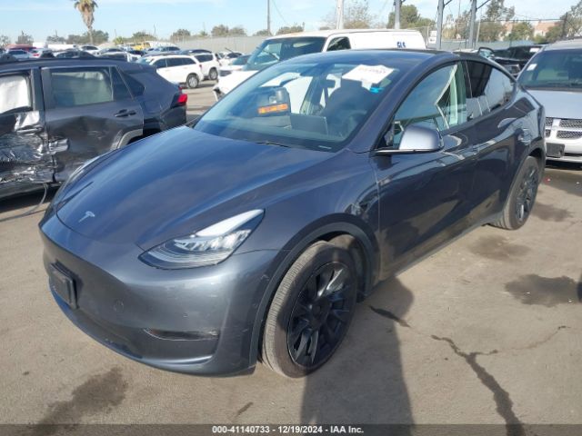 Photo 1 VIN: 7SAYGDEE5NF343506 - TESLA MODEL Y 