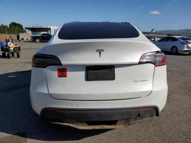 Photo 5 VIN: 7SAYGDEE5NF437045 - TESLA MODEL Y 