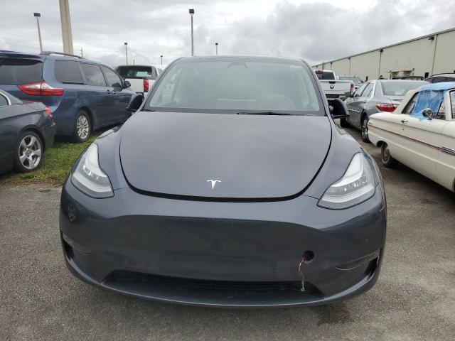 Photo 4 VIN: 7SAYGDEE5NF480607 - TESLA MODEL Y 