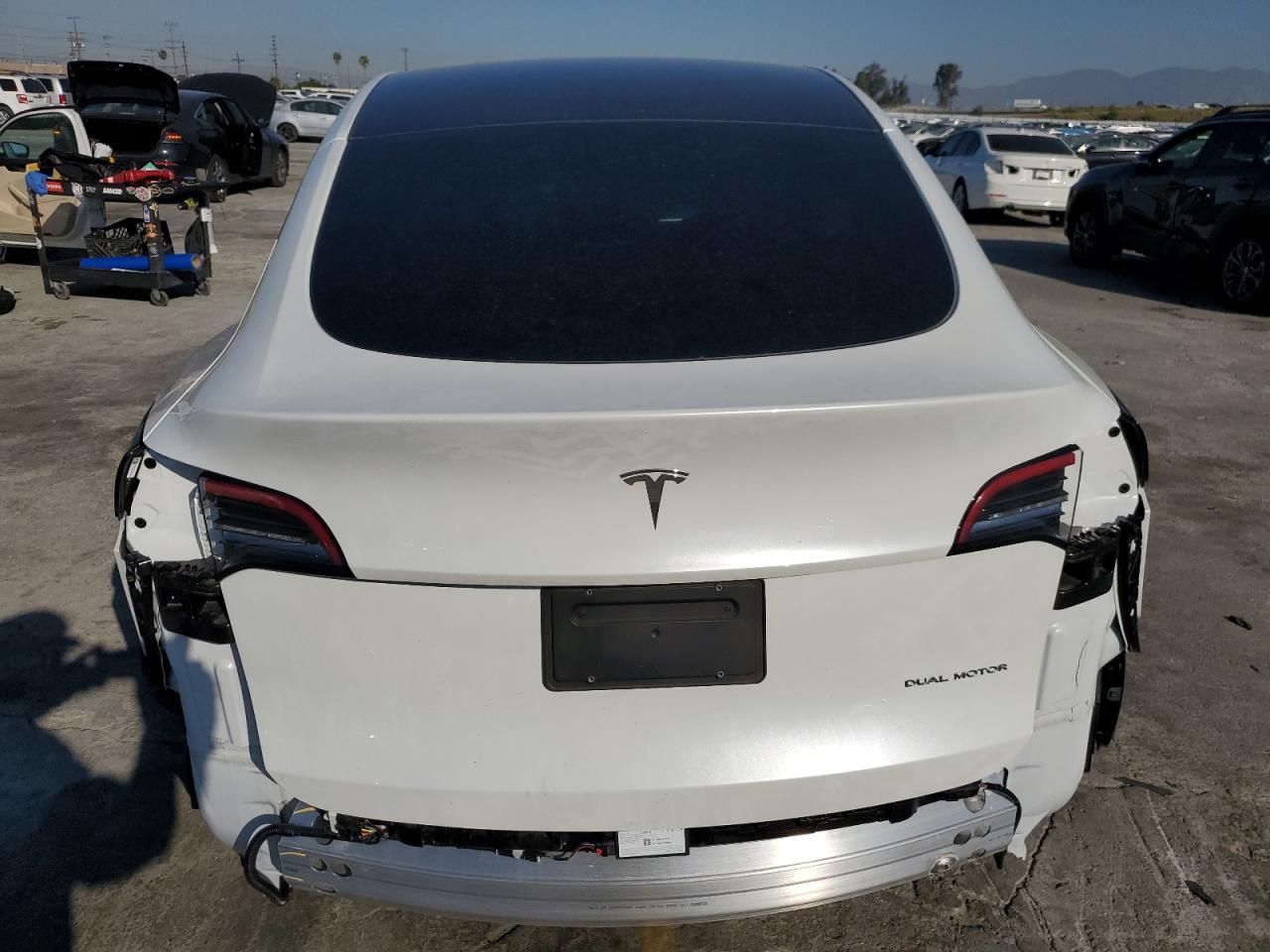 Photo 5 VIN: 7SAYGDEE5PA023862 - TESLA MODEL Y 