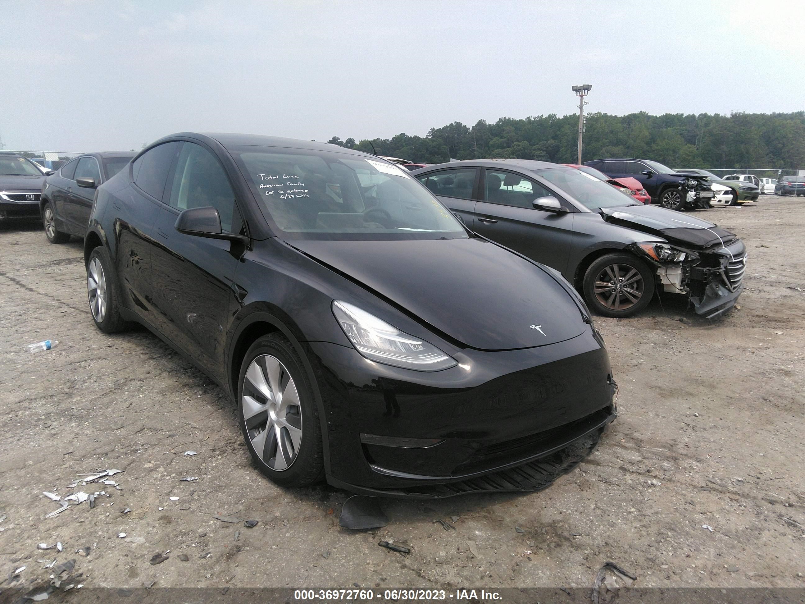 Photo 0 VIN: 7SAYGDEE5PA053346 - TESLA MODEL Y 