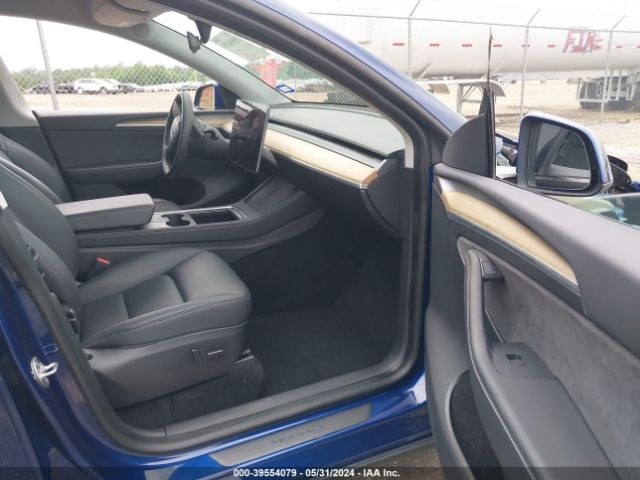 Photo 4 VIN: 7SAYGDEE5PA060314 - TESLA MODEL Y 