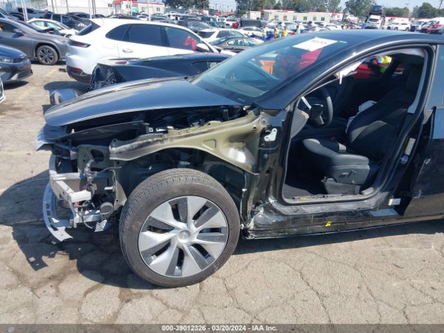 Photo 5 VIN: 7SAYGDEE5PA085116 - TESLA MODEL Y 