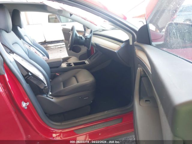 Photo 4 VIN: 7SAYGDEE5PA118180 - TESLA MODEL Y 