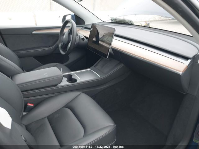 Photo 4 VIN: 7SAYGDEE5PA122567 - TESLA MODEL Y 